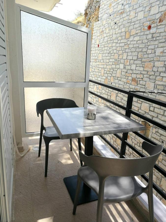 Elizabeth Apartments Himare Exterior photo