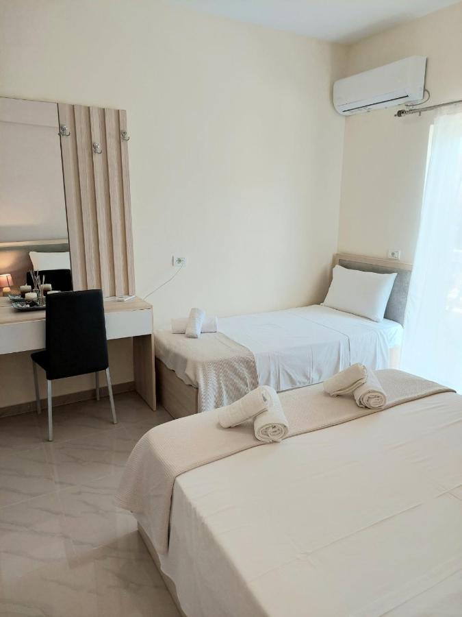 Elizabeth Apartments Himare Exterior photo